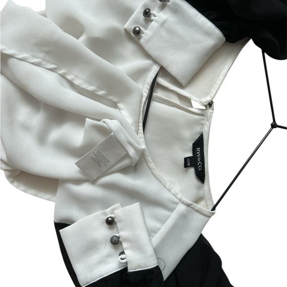 RW&CO. Cream and Gray Long Sleeve Blouse - Picture 5 of 5